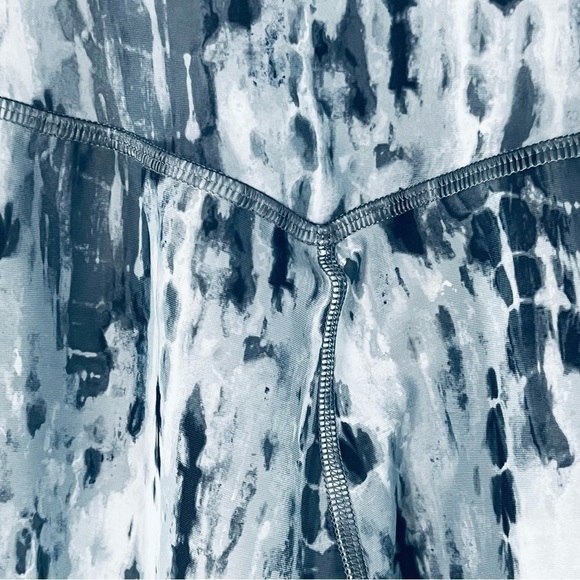 Old Navy active leggings powersoft high waisted blue 7/8 length joggers size M - Picture 4 of 11